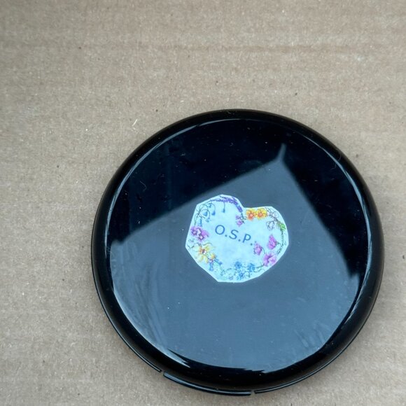 OSP Cosmetics Oil Free Pressed Powder in Matte Coco - Picture 2 of 9